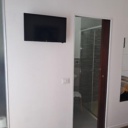 B&B Il Canale อังโกนา ภายนอก รูปภาพ