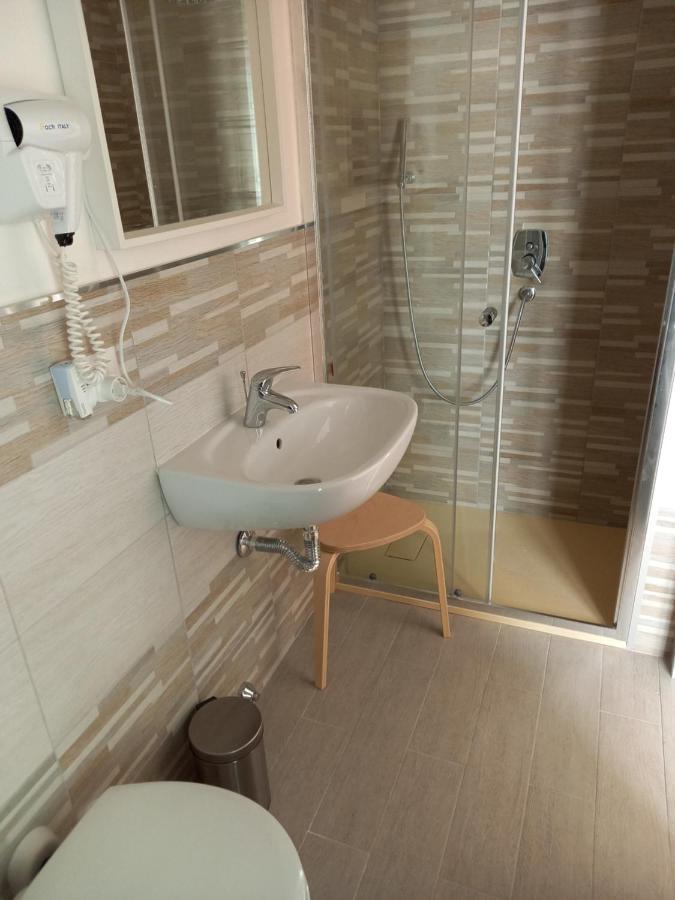 B&B Il Canale อังโกนา ภายนอก รูปภาพ