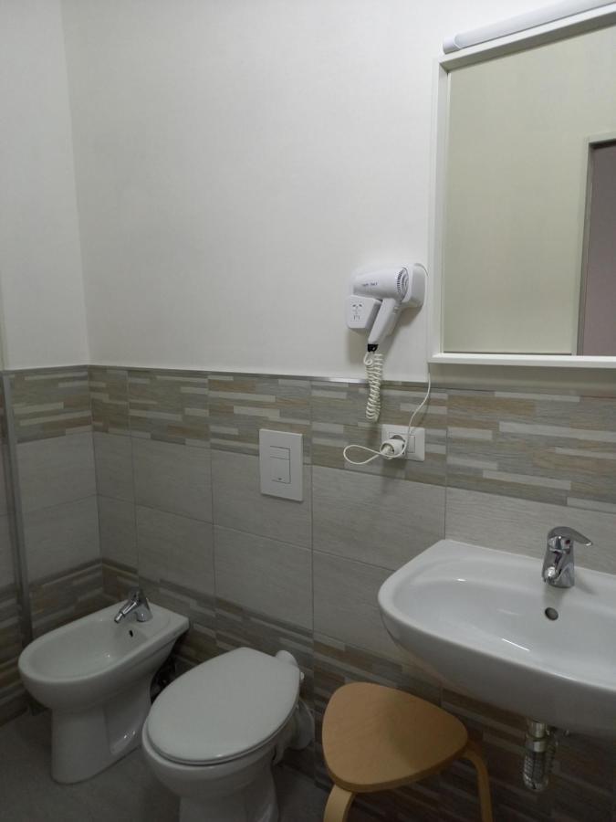 B&B Il Canale อังโกนา ภายนอก รูปภาพ